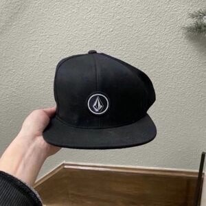 Volcom Black Snap Back Cap Hat